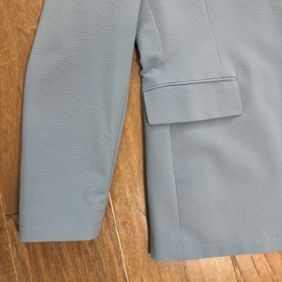 Vineyard Vines Seersucker On The Go Blazer - Gray/Blue - Picture 7 of 12